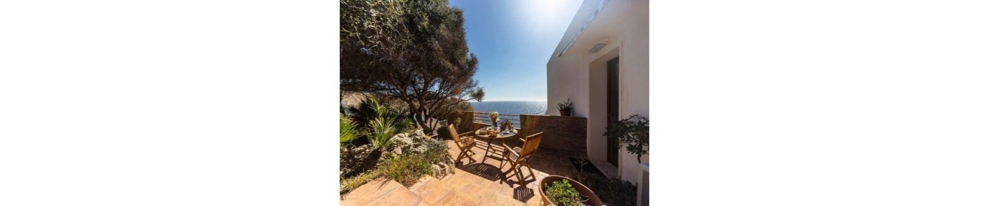La Rosa Sul Mare Aparthotel 4*