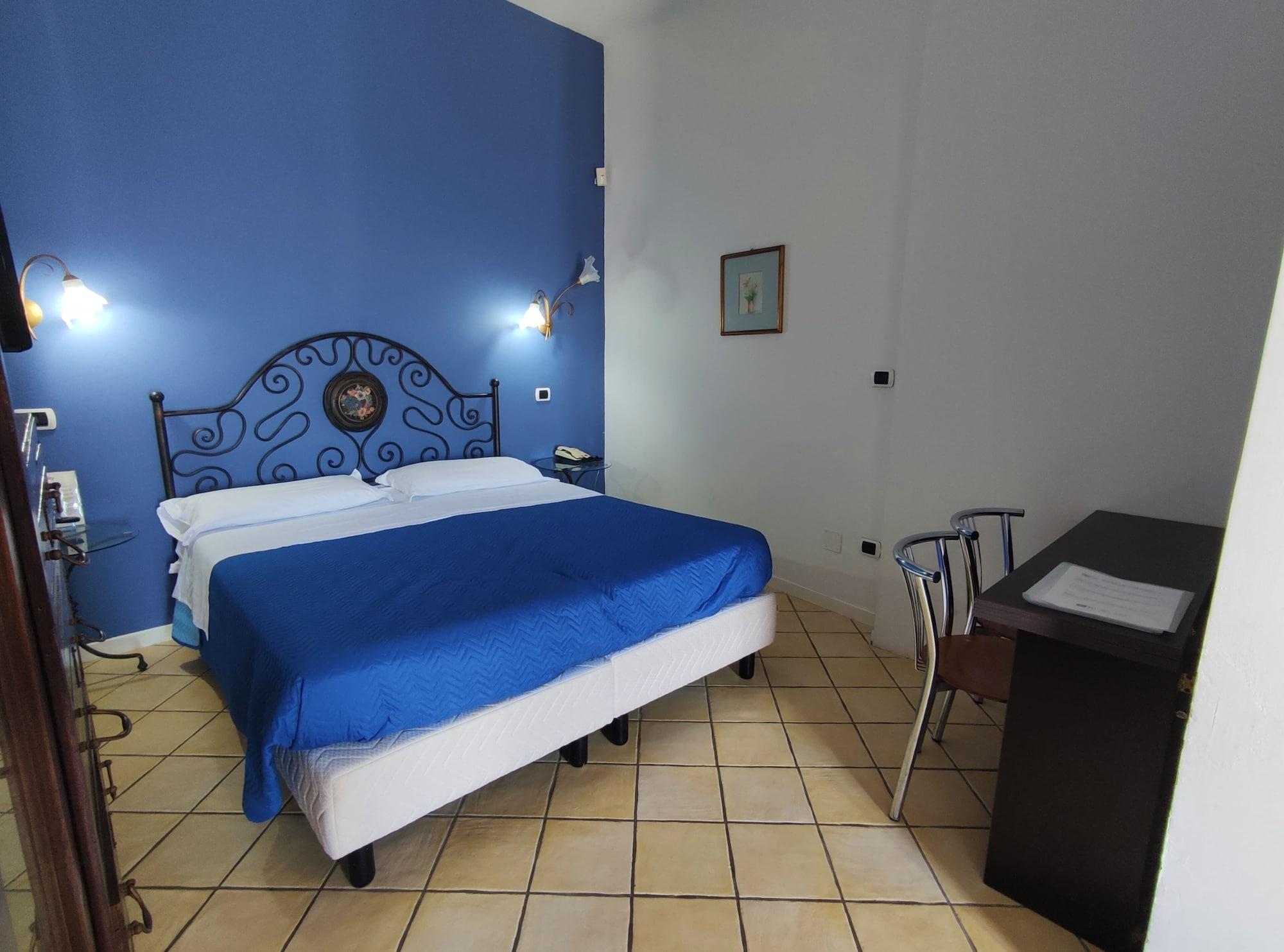 Aparthotel La Rosa Sul Mare 4*