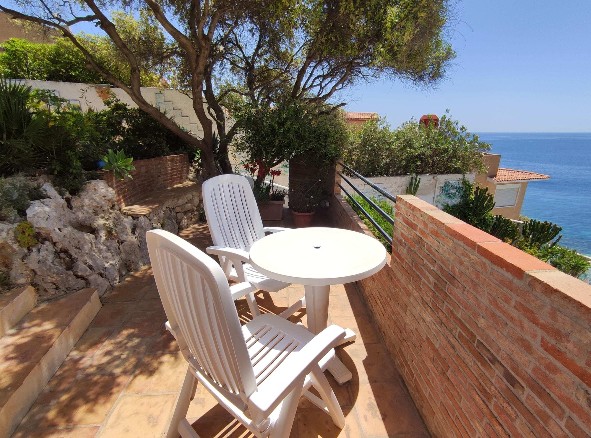 Aparthotel La Rosa Sul Mare