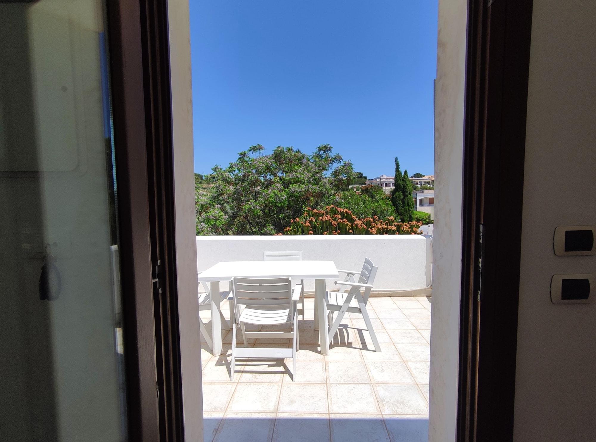 La Rosa Sul Mare Aparthotel 4*